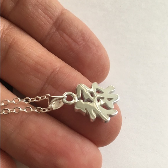 Good Fortune Symbol Pendant 📿 - Picture 6 of 6